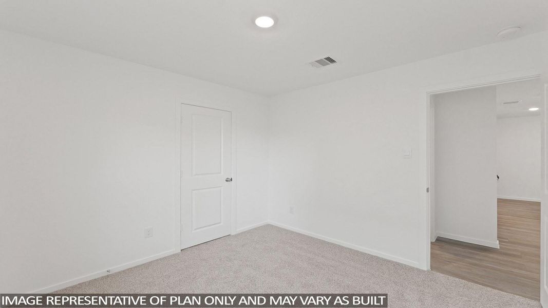 Spacious, unfurnished interior of a new home in Lexington Heights, Willis (Image 12).