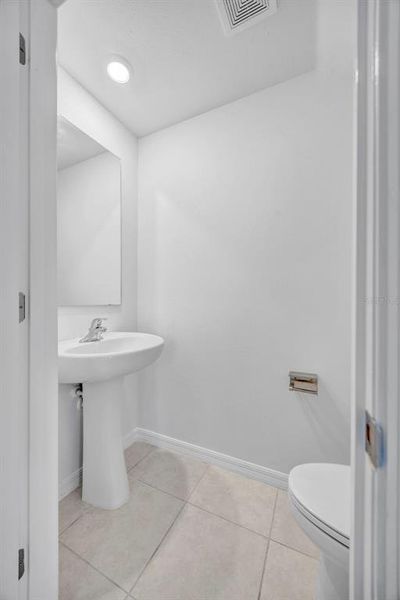 Furnished interior view inside a new home in Townes at Southshore Pointe, Ruskin (Image 27).