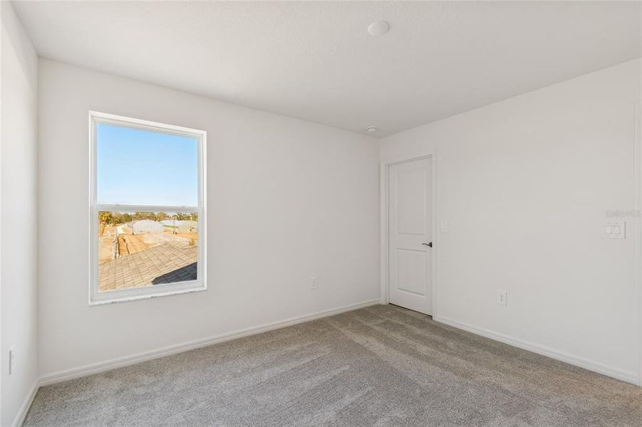 Spacious, unfurnished interior of a new home in Southpointe, Palmetto (Image 20).