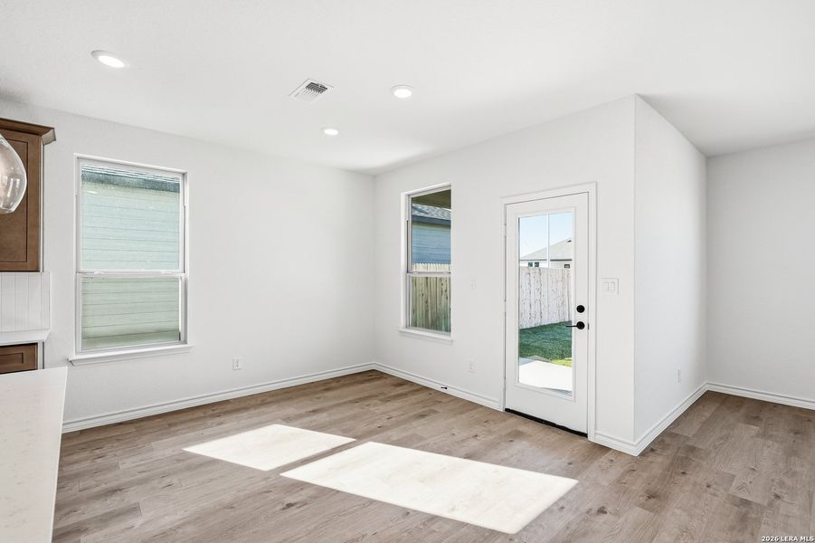 Spacious, unfurnished interior of a new home in Dove Song, Marion (Image 14).