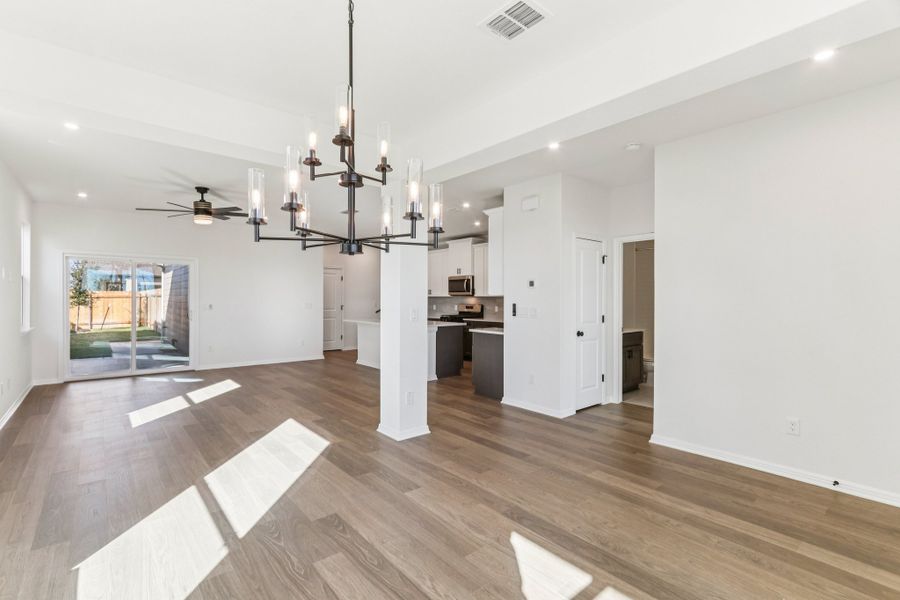 Spacious, unfurnished interior of a new home in Porter Country, Buda (Image 31). Spacious, unfurnished interior of a new home in Porter Country, Buda (Image 31).