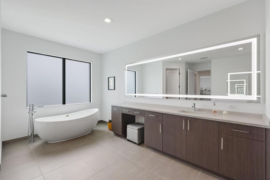 9682 Juniper Bay Ave - 66.jpg-SMALL