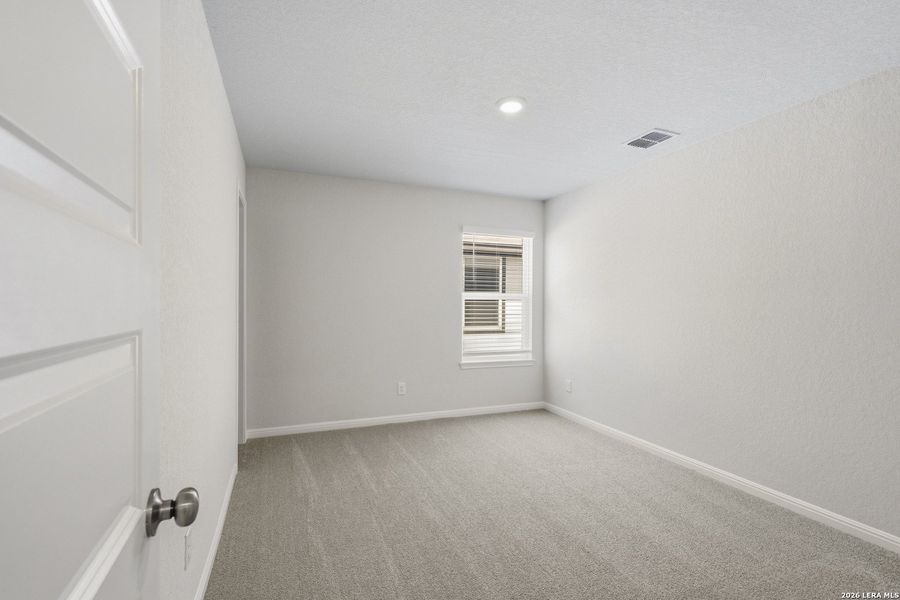 Spacious, unfurnished interior of a new home in Timber Creek, San Antonio (Image 16). Spacious, unfurnished interior of a new home in Timber Creek, San Antonio (Image 16).