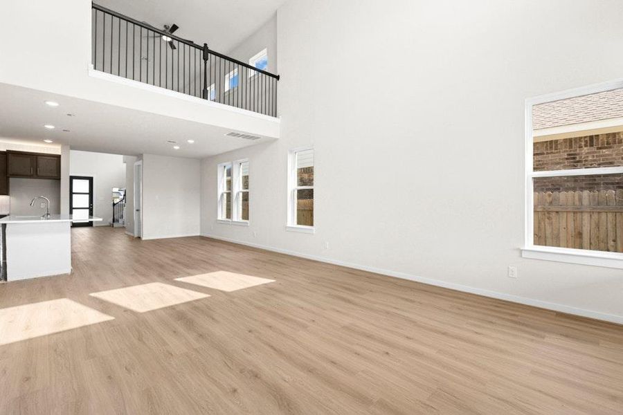 Spacious, unfurnished interior of a new home in Santa Rita Ranch, Liberty Hill (Image 21). Spacious, unfurnished interior of a new home in Santa Rita Ranch, Liberty Hill (Image 21).