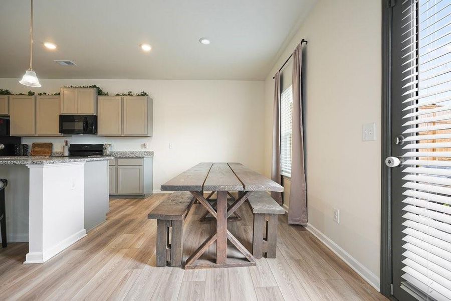 Furnished interior view inside a new home in , Adairsville (Image 41).