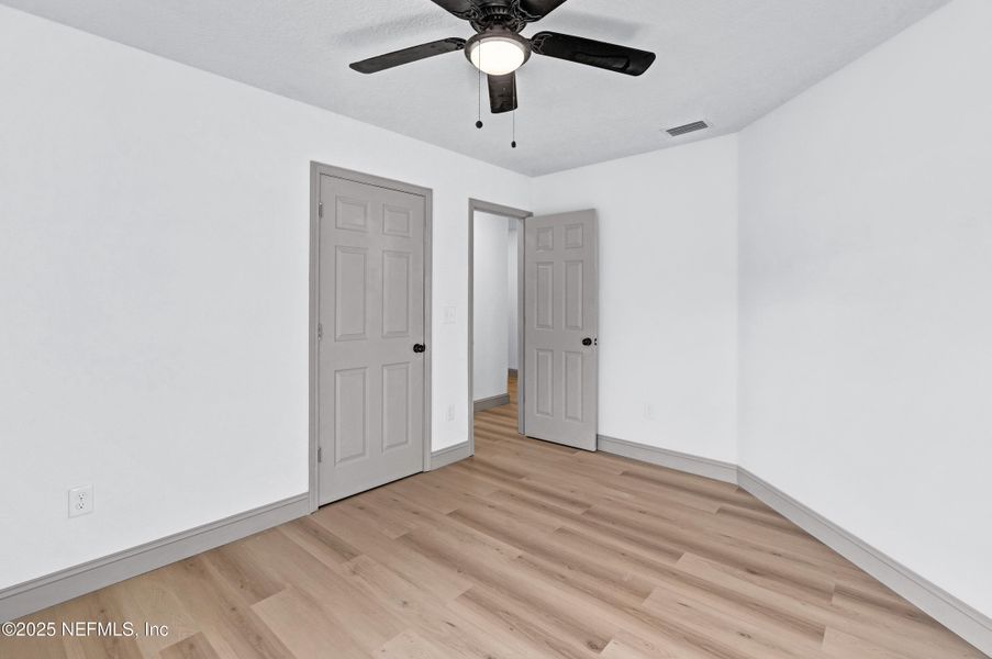 Spacious, unfurnished interior of a new home in , Jacksonville (Image 26).
