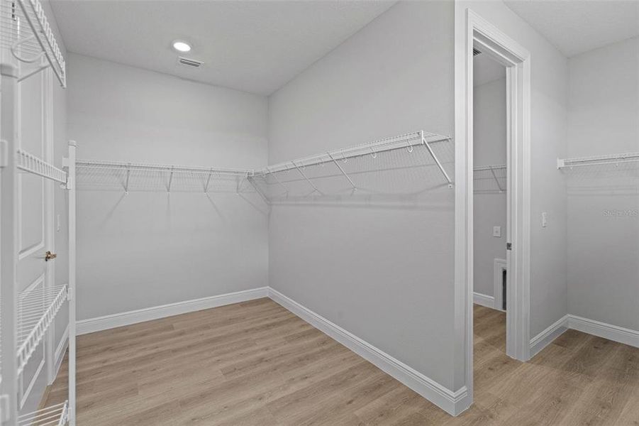 Spacious, unfurnished interior of a new home in Woodland Preserve, Parrish (Image 20). Spacious, unfurnished interior of a new home in Woodland Preserve, Parrish (Image 20).