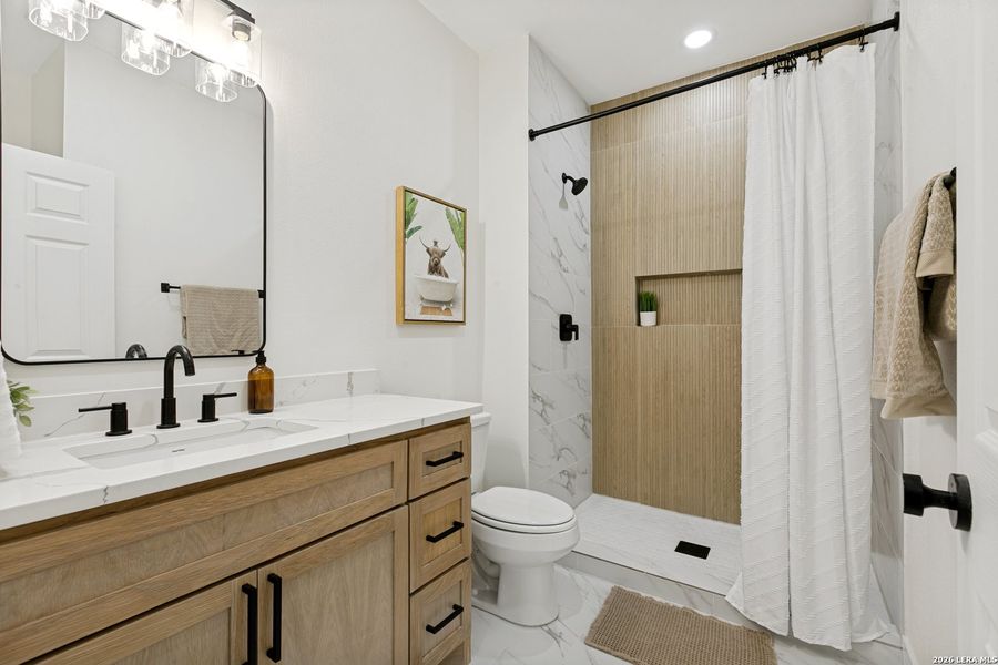 Furnished interior view inside a new home in , Atascosa (Image 15).