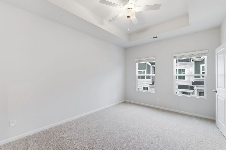 Spacious, unfurnished interior of a new home in Lakeview Village, Charlotte (Image 22).