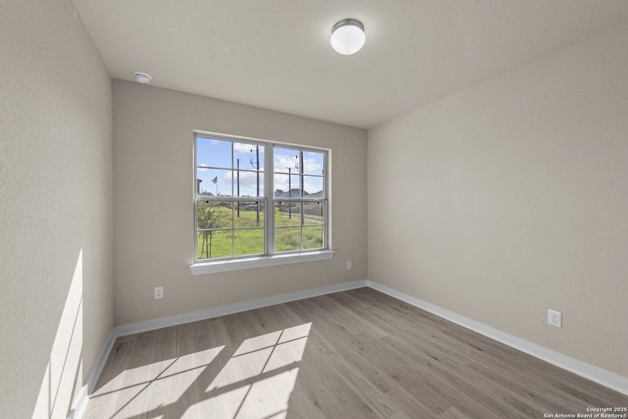 Spacious, unfurnished interior of a new home in Hunters Ranch, San Antonio (Image 16). Spacious, unfurnished interior of a new home in Hunters Ranch, San Antonio (Image 16).