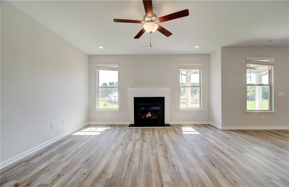 Spacious, unfurnished interior of a new home in Grandview at Millers Mill, Stockbridge (Image 17).