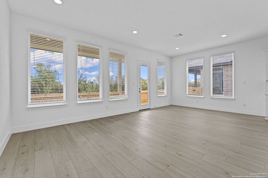 Spacious, unfurnished interior of a new home in , New Braunfels (Image 21).
