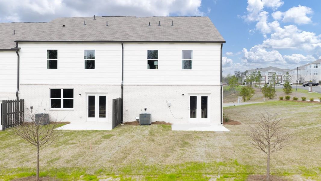 Representative exterior details of a home built from the Sudbury by D.R. Horton in Carlton, Douglasville (Image 4).