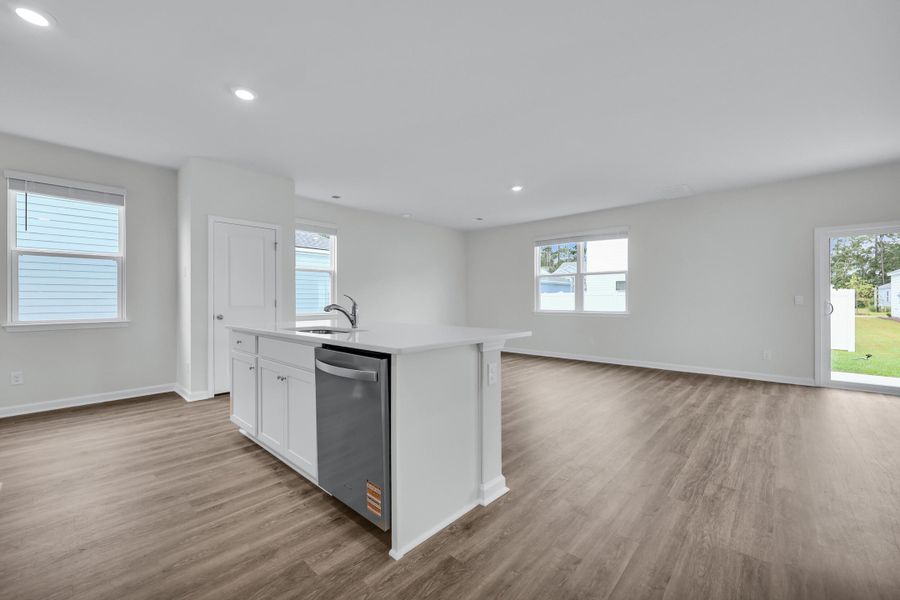 Furnished interior view inside a new home in Hillcrest, Ravenel (Image 12).