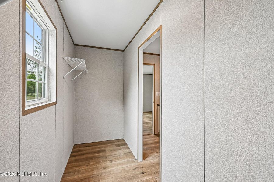 Spacious, unfurnished interior of a new home in , Starke (Image 33).