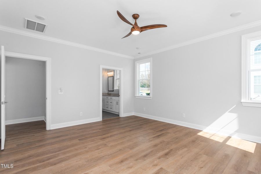 1246 Jamestowne Drive-25