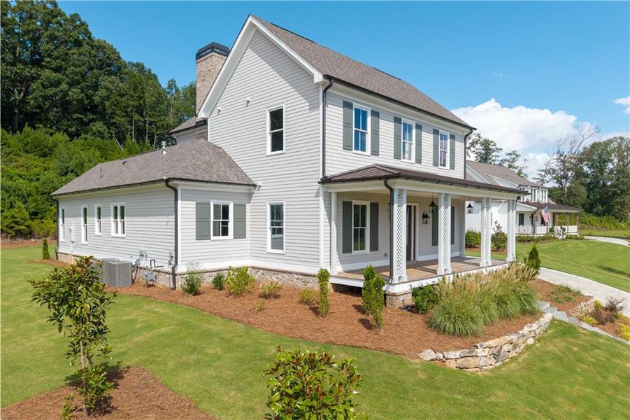 Exterior details and patio area of a home in Crossroads, Alpharetta (Image 38).