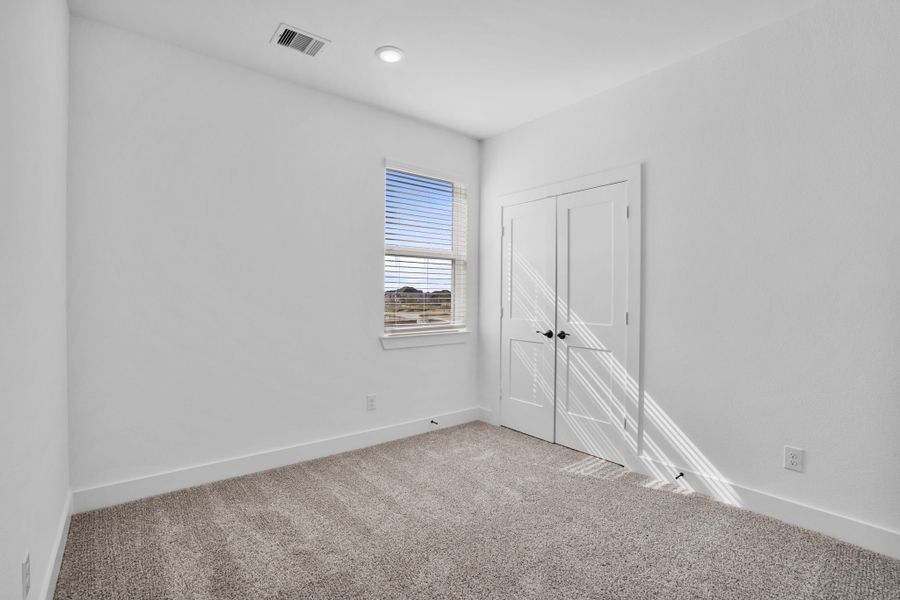 Spacious, unfurnished interior of a new home in Meridiana, Manvel (Image 27).