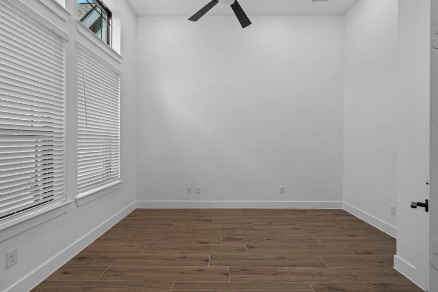Spacious, unfurnished interior of a new home in Evergreen, Conroe (Image 16). Spacious, unfurnished interior of a new home in Evergreen, Conroe (Image 16).