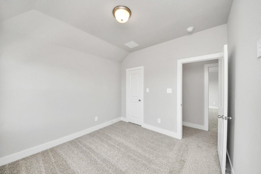 Spacious, unfurnished interior of a new home in Laurel Landing: Founders Collection, Alvin (Image 32).