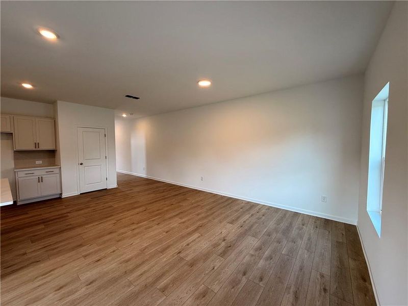 Spacious, unfurnished interior of a new home in Leydenview, Mableton (Image 42).