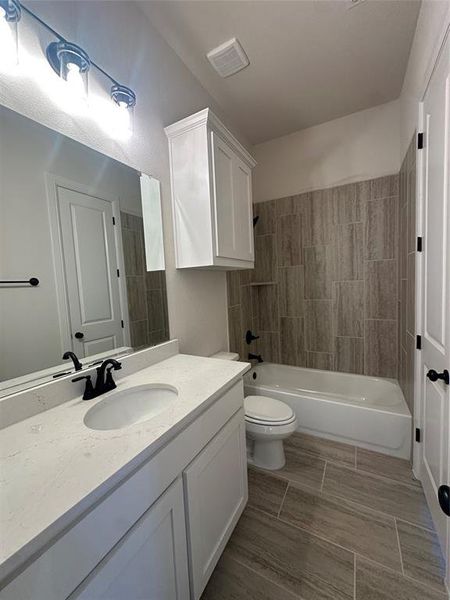 ensuite bathroom ensuite bathroom