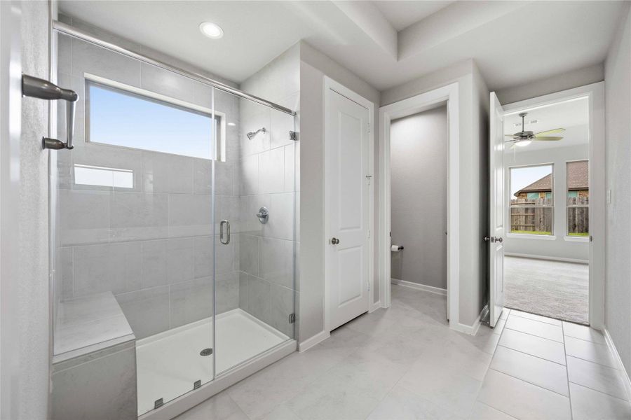 Furnished interior view inside a new home in Lago Mar  50'  &  55', Texas City (Image 8).