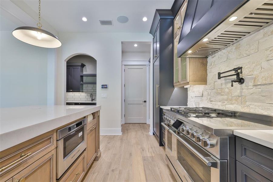 Furnished interior view inside a new home in , Tampa (Image 38).