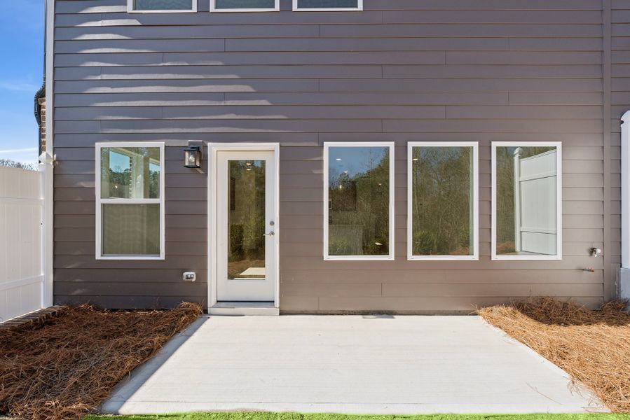 Exterior details and patio area of a home in Grandview Terrace, Canton (Image 4).