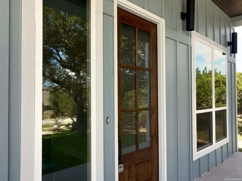 Exterior details and patio area of a home in , Canyon Lake (Image 18).