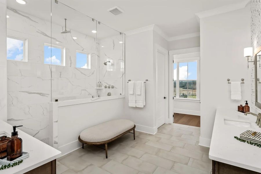 The Arydale Primary Bath