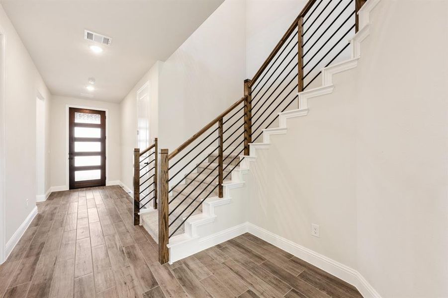 Spacious, unfurnished interior of a new home in Creekview Meadows, Pilot Point (Image 35).