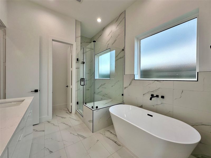 Furnished interior view inside a new home in , Missouri City (Image 16).