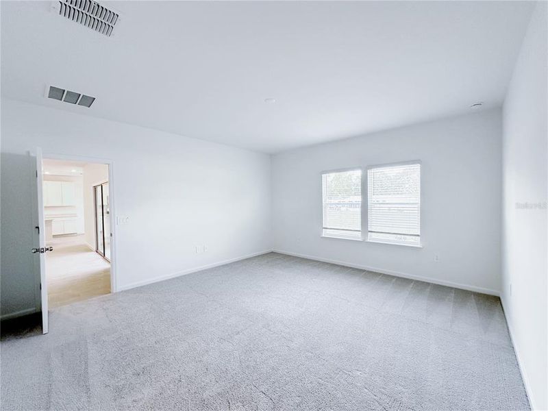 Spacious, unfurnished interior of a new home in Pioneer Ranch, Ocala (Image 12). Spacious, unfurnished interior of a new home in Pioneer Ranch, Ocala (Image 12).