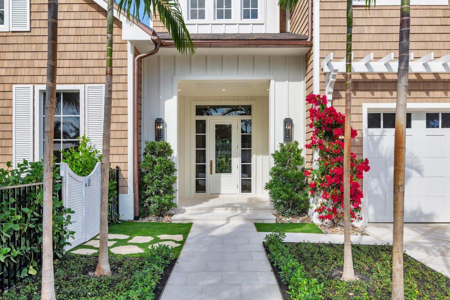 Exterior details and patio area of a home in , West Palm Beach (Image 40).