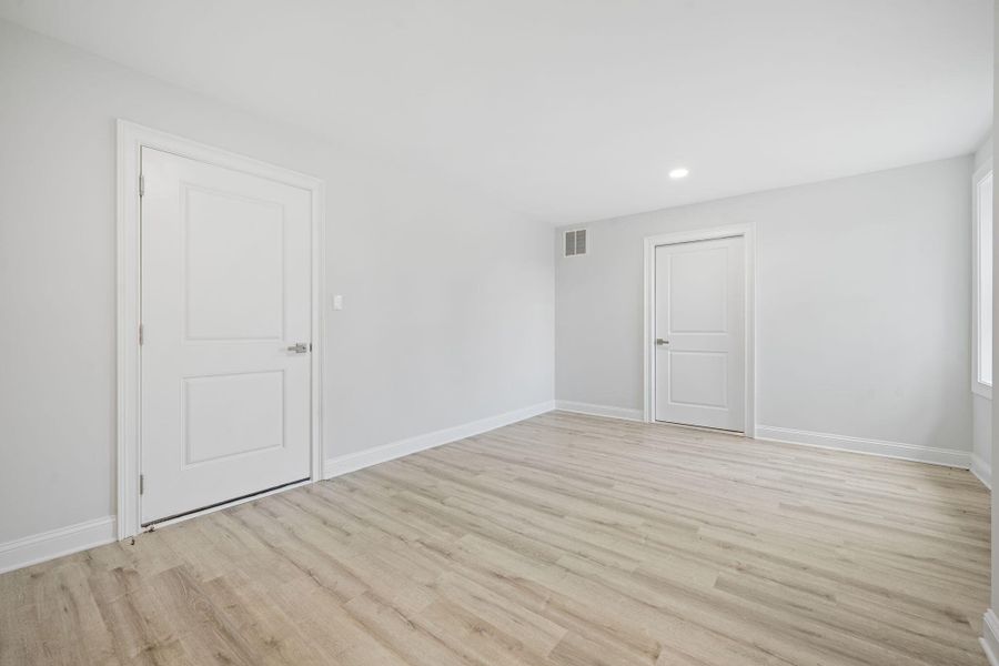 Spacious, unfurnished interior of a new home in , Summerville (Image 24). Spacious, unfurnished interior of a new home in , Summerville (Image 24).