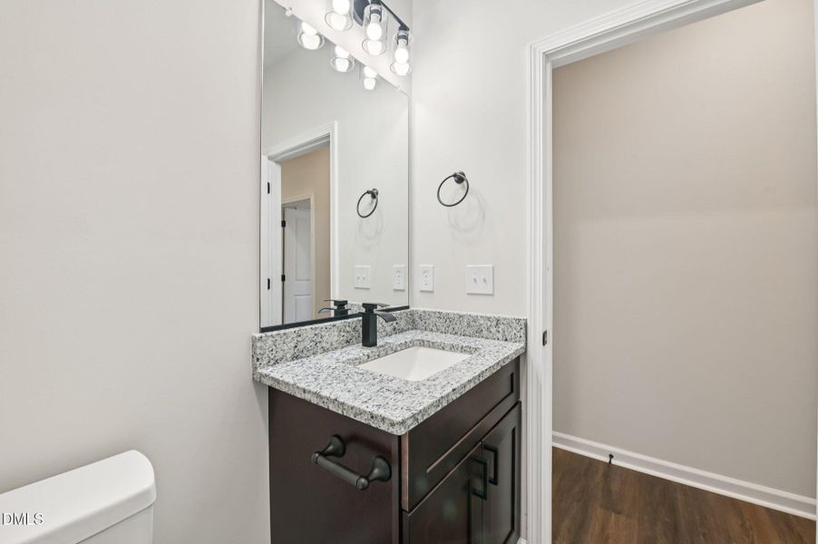 20-web-or-mls-Foster St-S0711-020