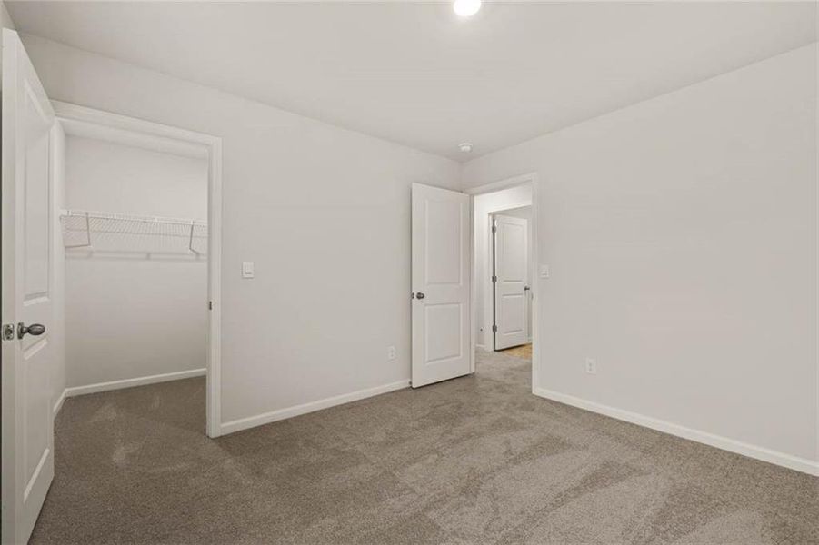 Spacious, unfurnished interior of a new home in Poplar Preserve, Newnan (Image 24).