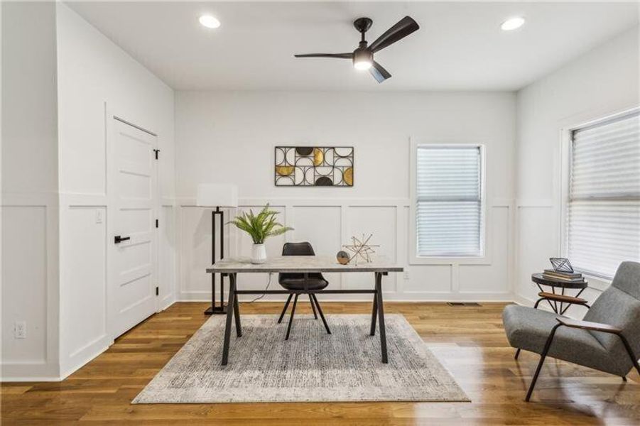 Furnished interior view inside a new home in , Atlanta (Image 13).