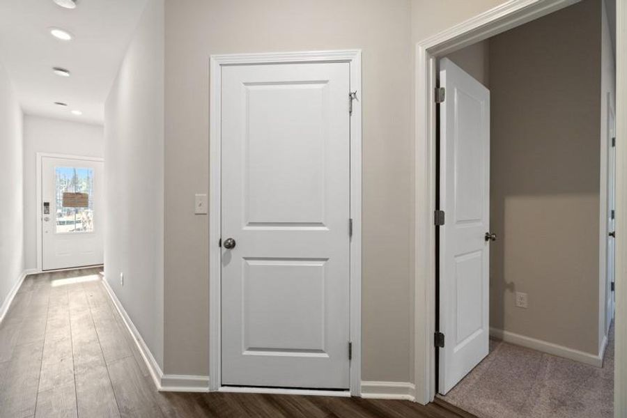 Spacious, unfurnished interior of a new home in , Mableton (Image 36).