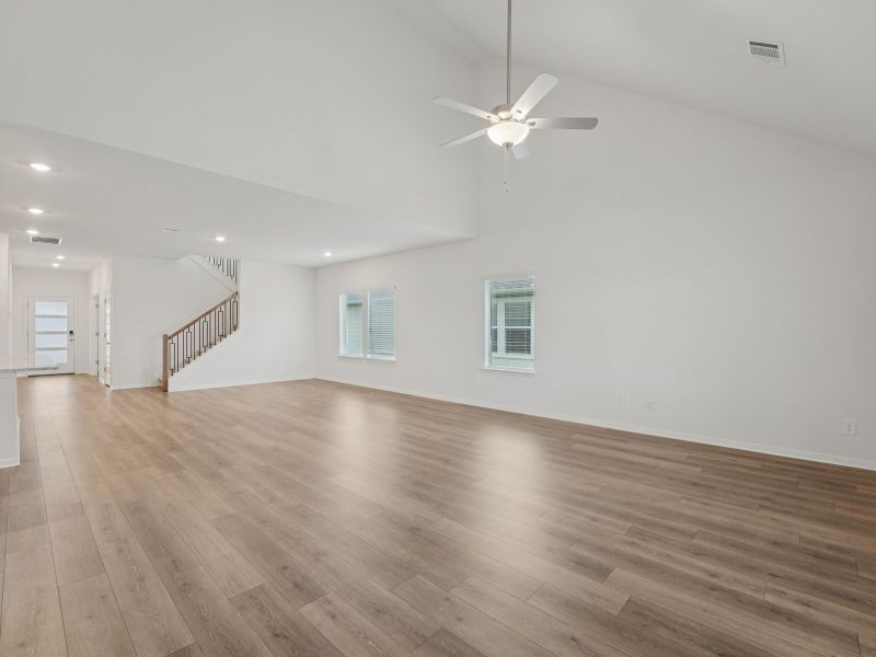Spacious, unfurnished interior of a new home in Lakeside Meadows, Pflugerville (Image 9).