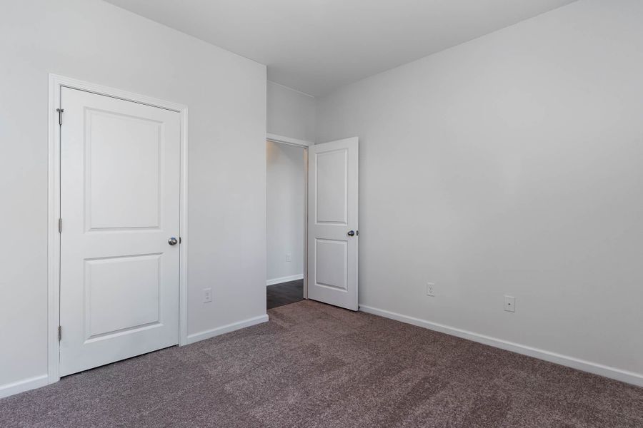 Representative unfurnished interior of a home built from the HAYDEN by D.R. Horton in South Haven, Camden (Image 16).