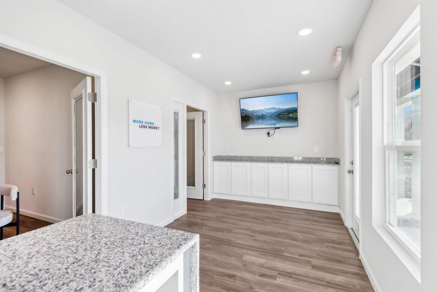 36-web-or-mls-2127 NW 23rd Loop-036