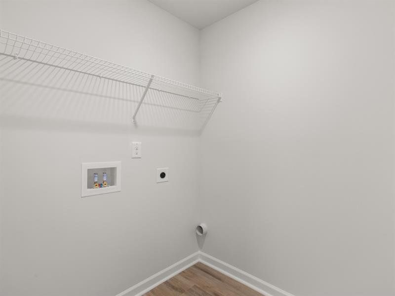 Spacious, unfurnished interior of a new home in Hamptons at Riverwood South, Dallas (Image 24).