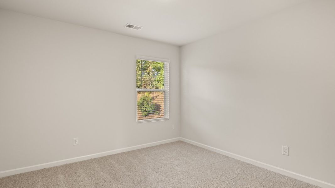 Representative unfurnished interior of a home built from the Darwin by D.R. Horton in Poplar Preserve, Newnan (Image 21).
