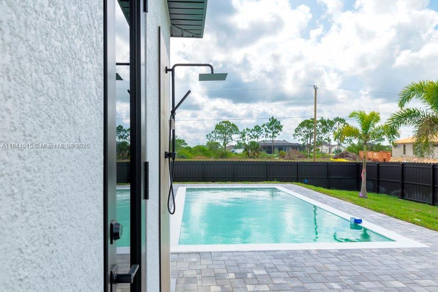 Furnished interior view inside a new home in , Cape Coral (Image 11).