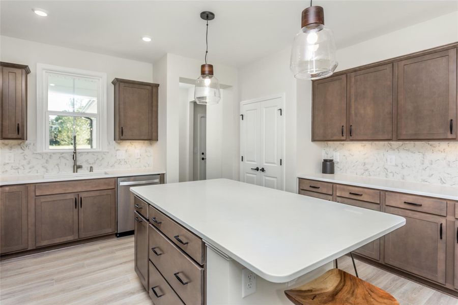 MODEL HOME images may NOT be consistent with the finished product.