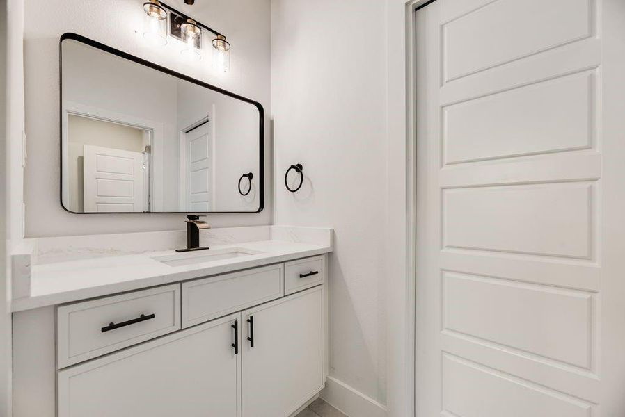 Furnished interior view inside a new home in , Dallas (Image 8).