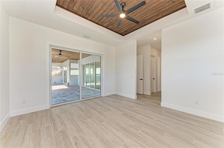 Spacious, unfurnished interior of a new home in , Punta Gorda (Image 54).
