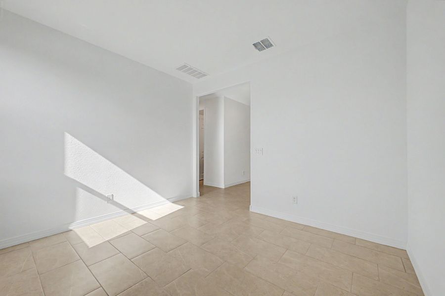 Spacious, unfurnished interior of a new home in Tierra Vistoso, Surprise (Image 10).